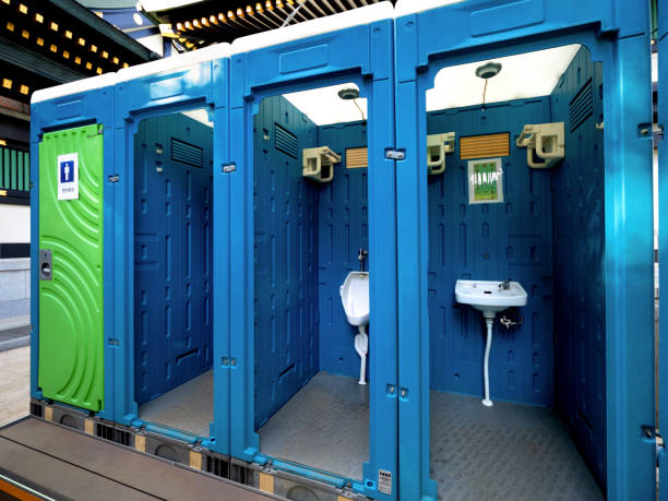 Best Portable restroom trailer rental  in Arrowhead Beach, NC